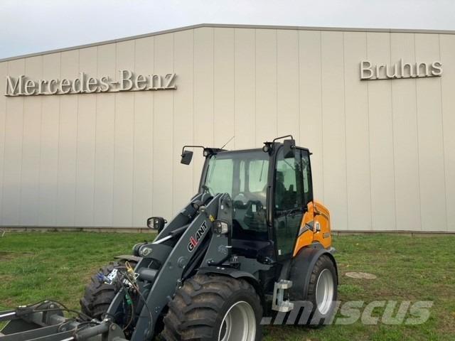 GiANT G5000 ホイールローダー・タイヤショベル