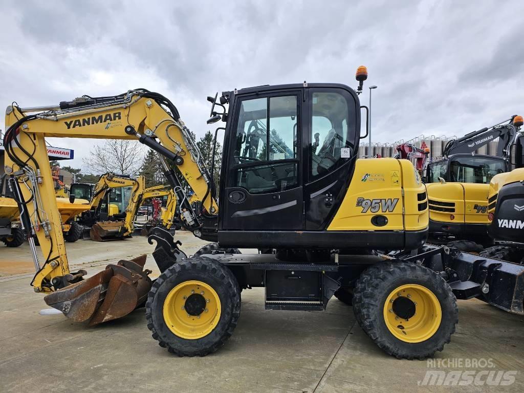 Yanmar B 95 W ホイール式油圧ショベル（パワーショベル・ユンボ・バックホー）