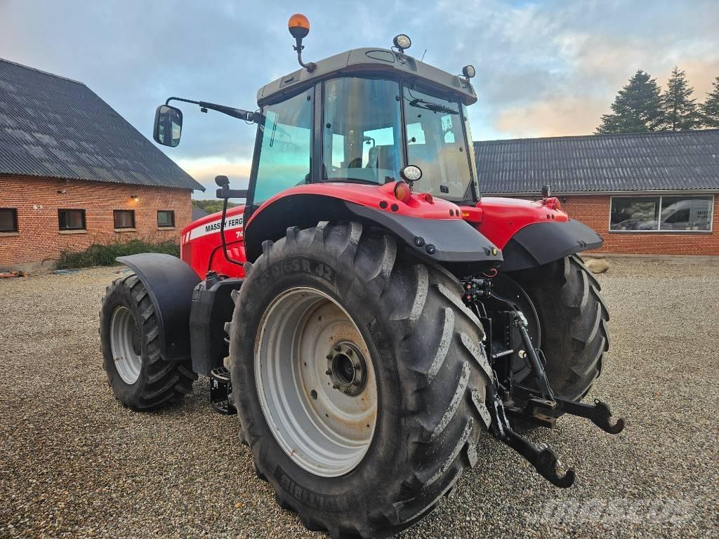 Massey Ferguson 7495 トラクター