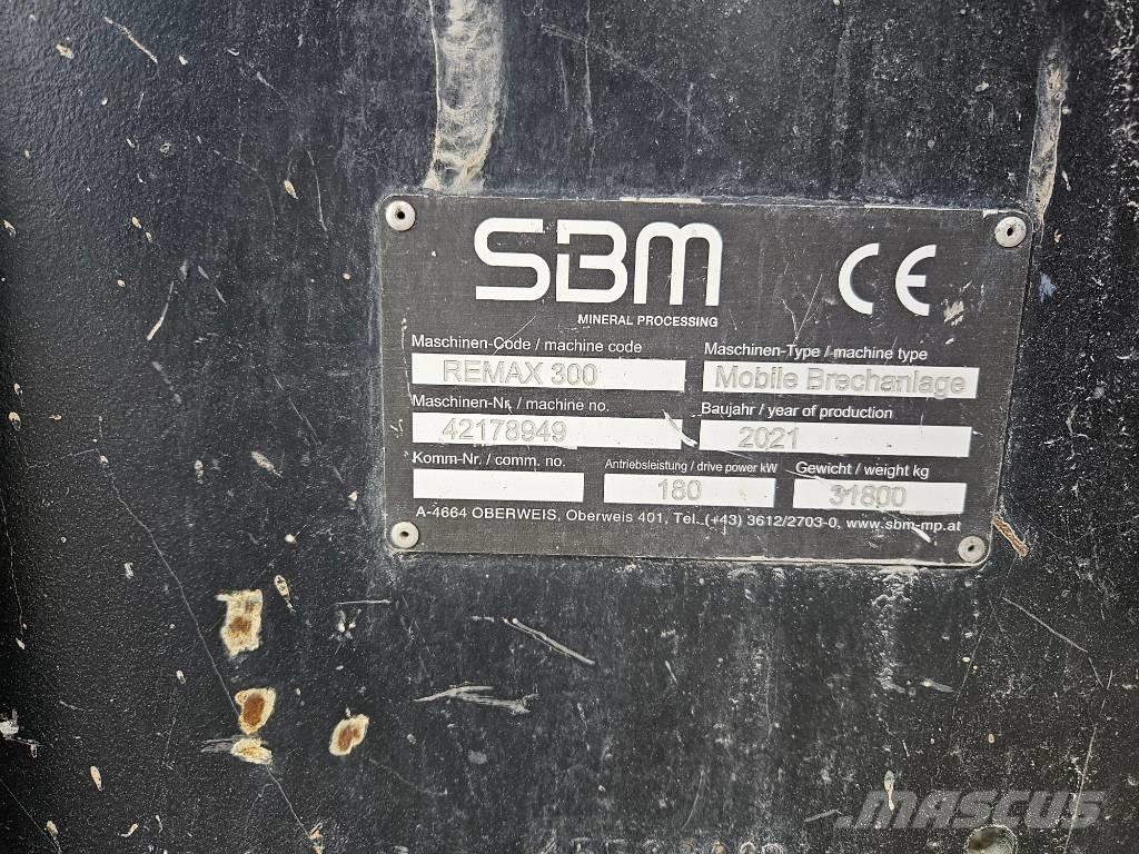 SBM Remax 300 自走式クラッシャー