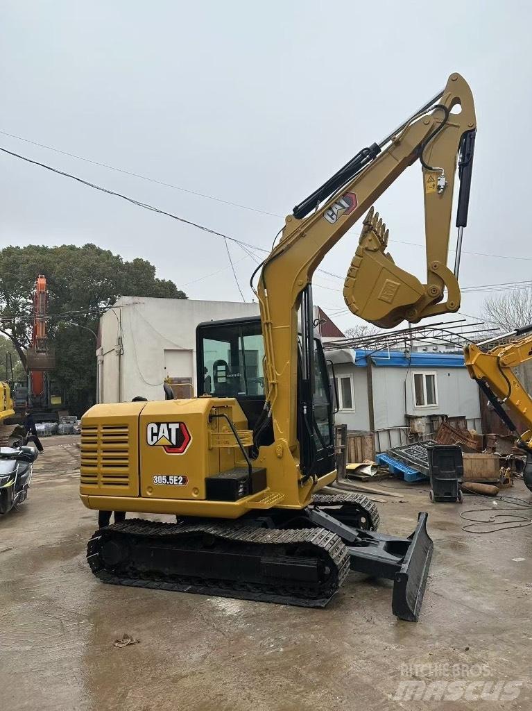CAT 305.5 ミニ油圧ショベル 7t以下（ミニユンボ・ミニディガー）