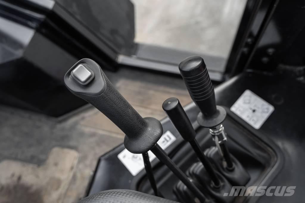 Manitou M 30-4 ディーゼル・軽油