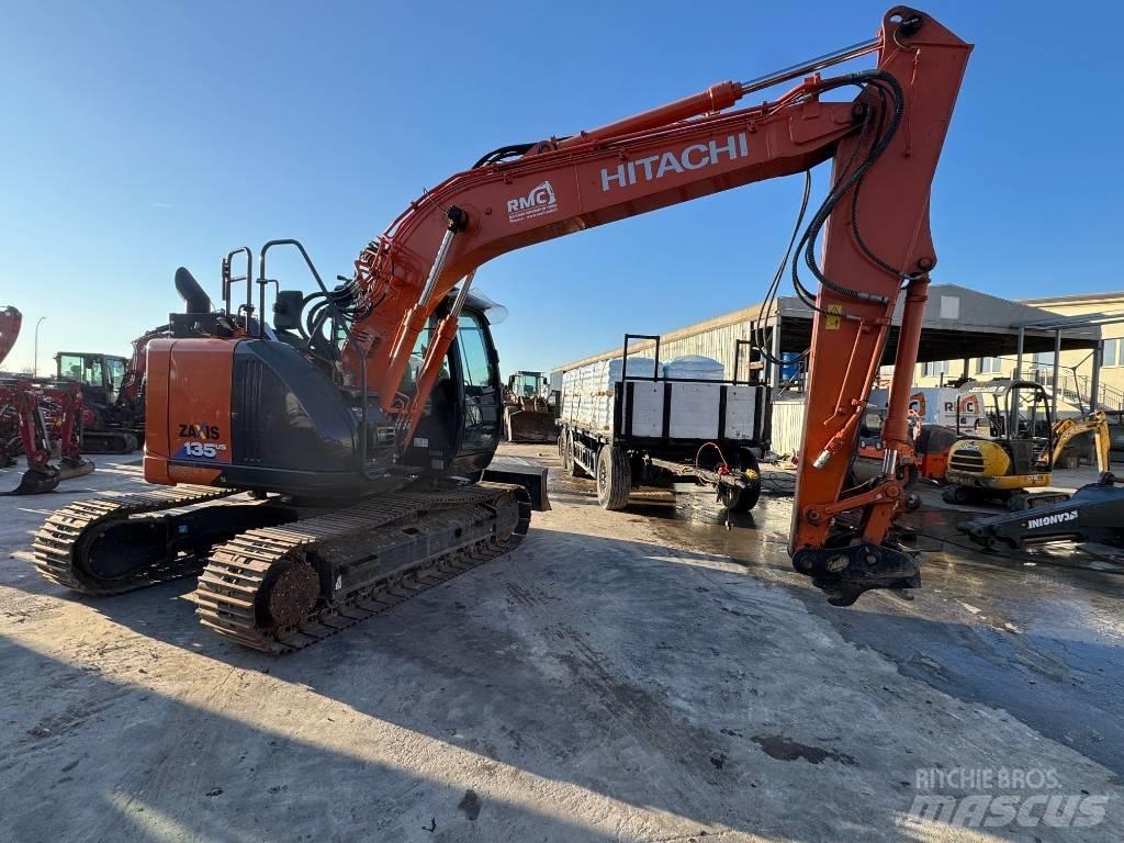 Hitachi ZX 135 US-6 大型油圧ショベル12t以上（パワーショベル・ユンボ）