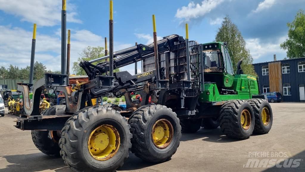 John Deere 1910 G フォワーダー