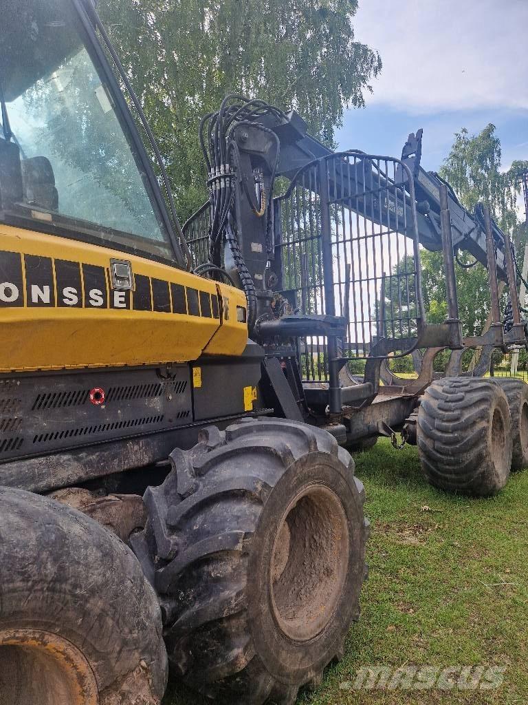 Ponsse Buffalo フォワーダー