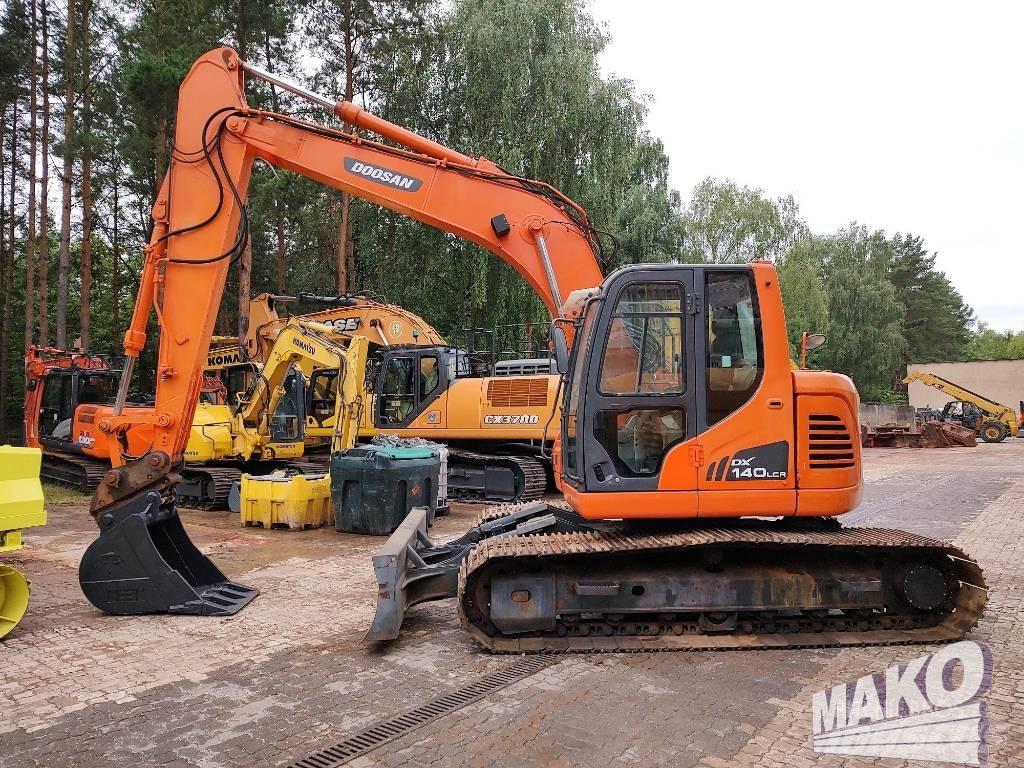 Doosan DX 140 LCR 大型油圧ショベル12t以上（パワーショベル・ユンボ）