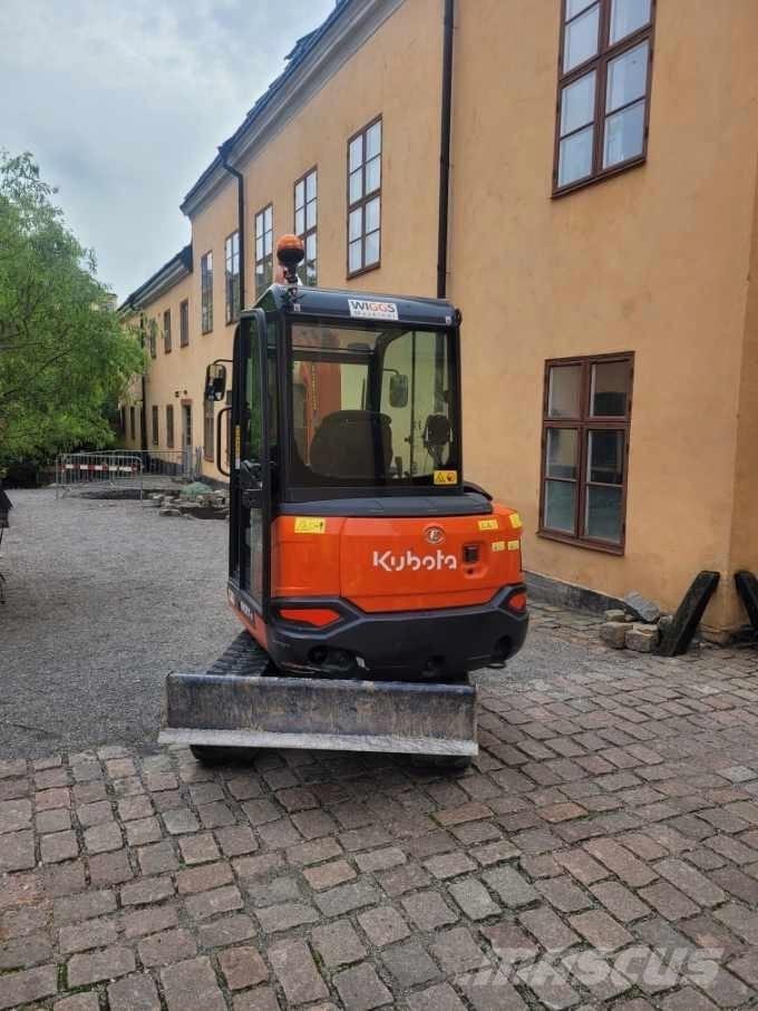 Kubota KX 027 ミニ油圧ショベル 7t以下（ミニユンボ・ミニディガー）