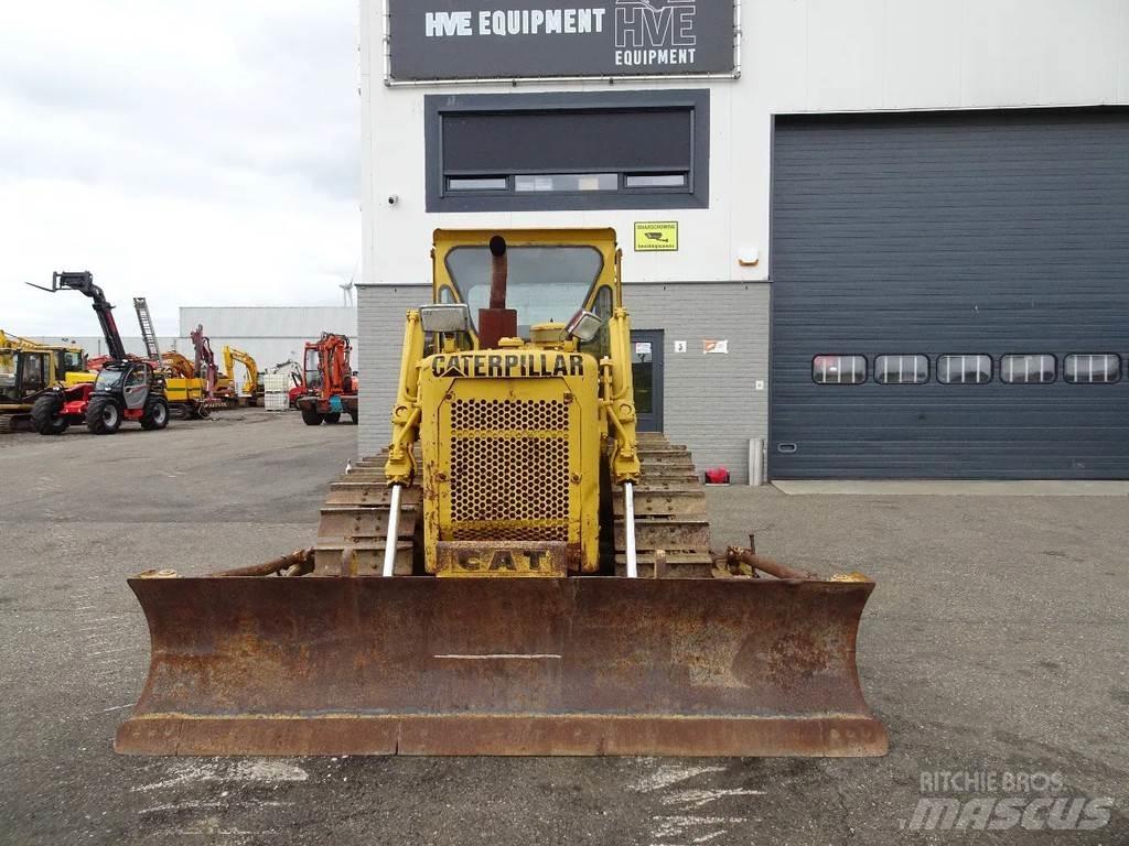 CAT D4D ブルドーザー