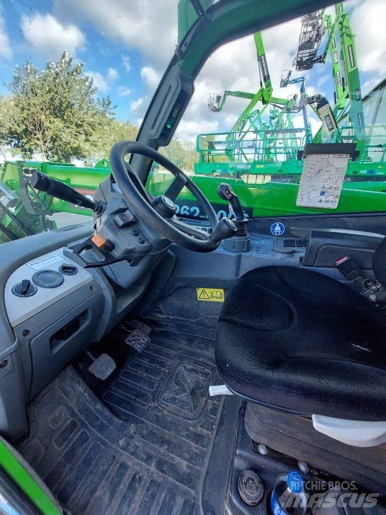 Merlo TF 35.7 農業用テレハンドラー