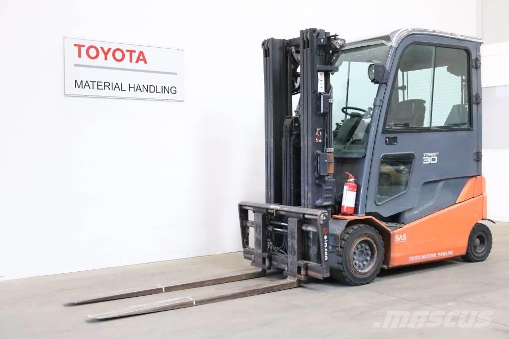 Toyota 8FBMT30 バッテリーフォークリフト