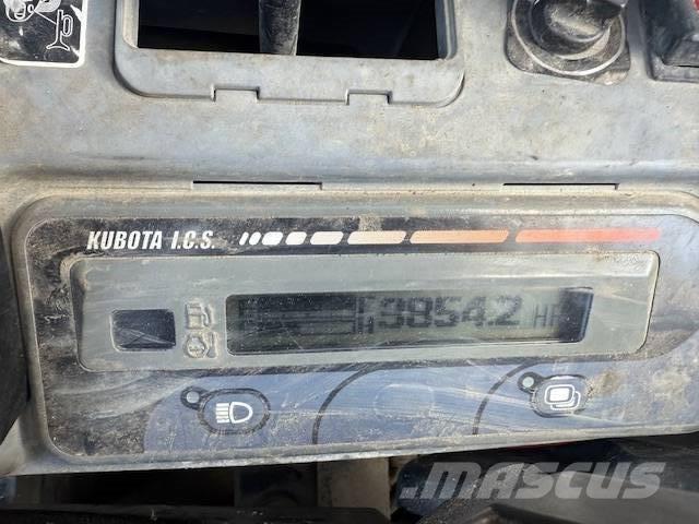 Kubota KX 61-3 ミニ油圧ショベル 7t以下（ミニユンボ・ミニディガー）