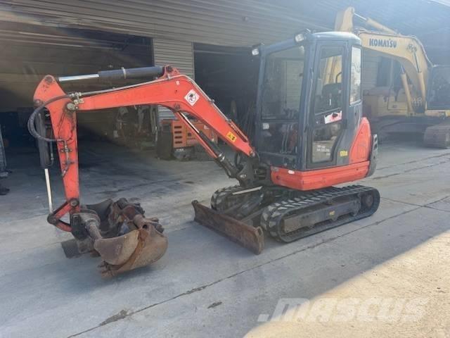 Kubota KX 61-3 ミニ油圧ショベル 7t以下（ミニユンボ・ミニディガー）