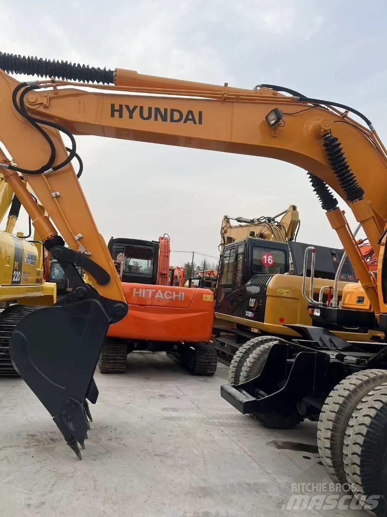 Hyundai R 150W-9 ホイール式油圧ショベル（パワーショベル・ユンボ・バックホー）