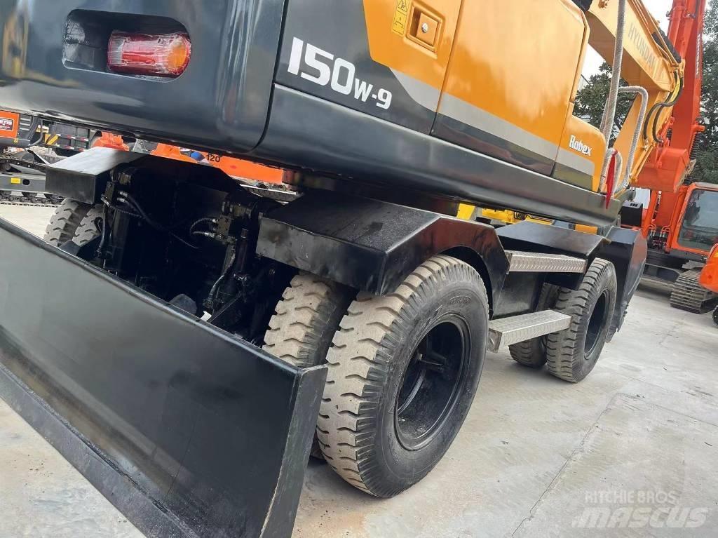 Hyundai R 150W-9 ホイール式油圧ショベル（パワーショベル・ユンボ・バックホー）