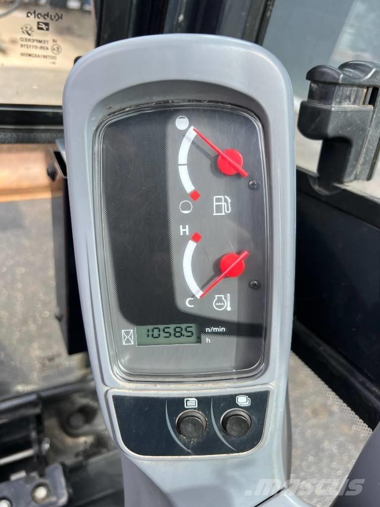 Kubota KX 018-4 ミニ油圧ショベル 7t以下（ミニユンボ・ミニディガー）