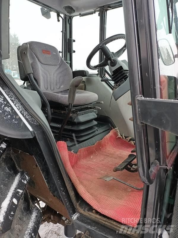 Valtra A 93 HITECH トラクター
