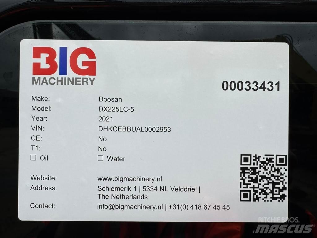 Doosan DX225LC-5 大型油圧ショベル12t以上（パワーショベル・ユンボ）