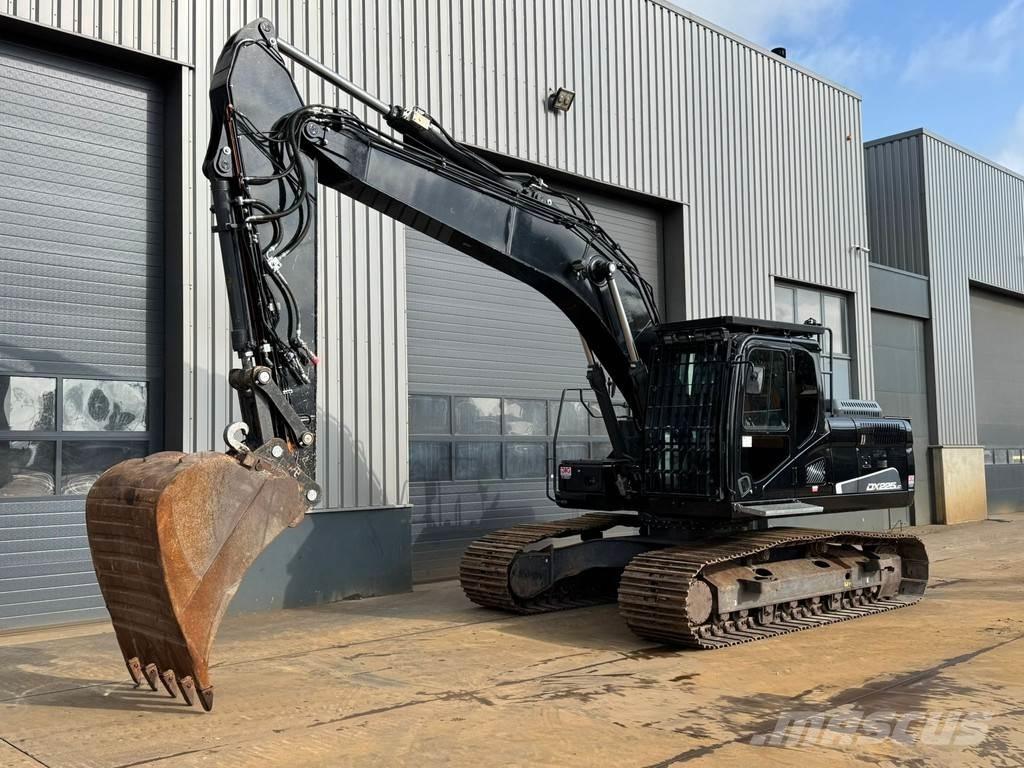Doosan DX225LC-5 大型油圧ショベル12t以上（パワーショベル・ユンボ）