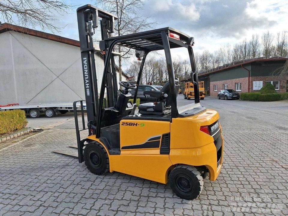 Hyundai 25 BH-9 建設機械 -　その他