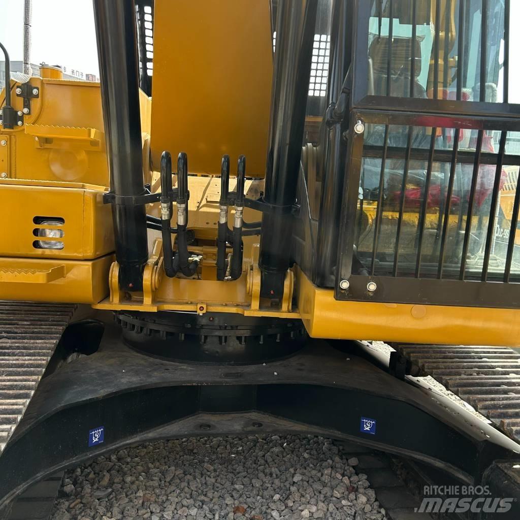 CAT 320 D 大型油圧ショベル12t以上（パワーショベル・ユンボ）