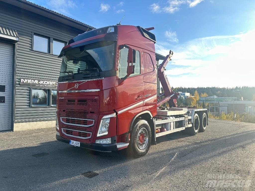 Volvo FH13 540 6x4 アームロール