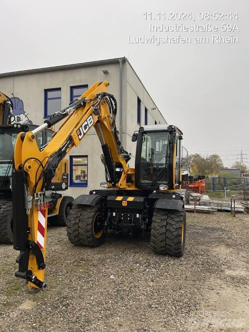 JCB HydraDig 110W ホイール式油圧ショベル（パワーショベル・ユンボ・バックホー）