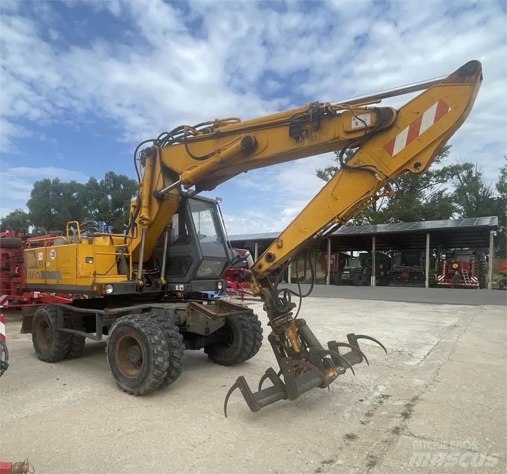 JCB 130 W ホイール式油圧ショベル（パワーショベル・ユンボ・バックホー）