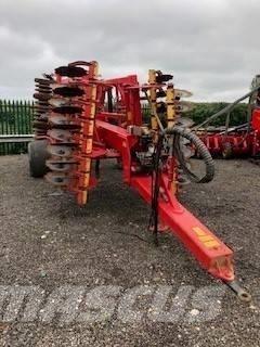 Väderstad TD400 カルチベーター
