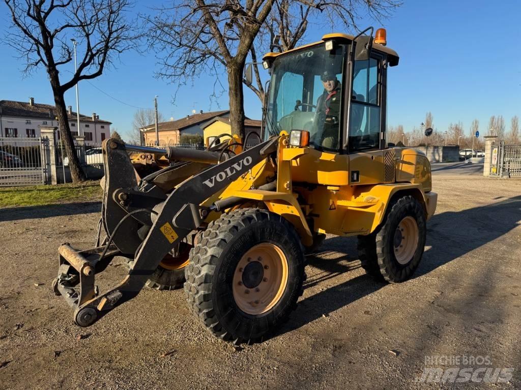 Volvo L 30 G ホイールローダー・タイヤショベル