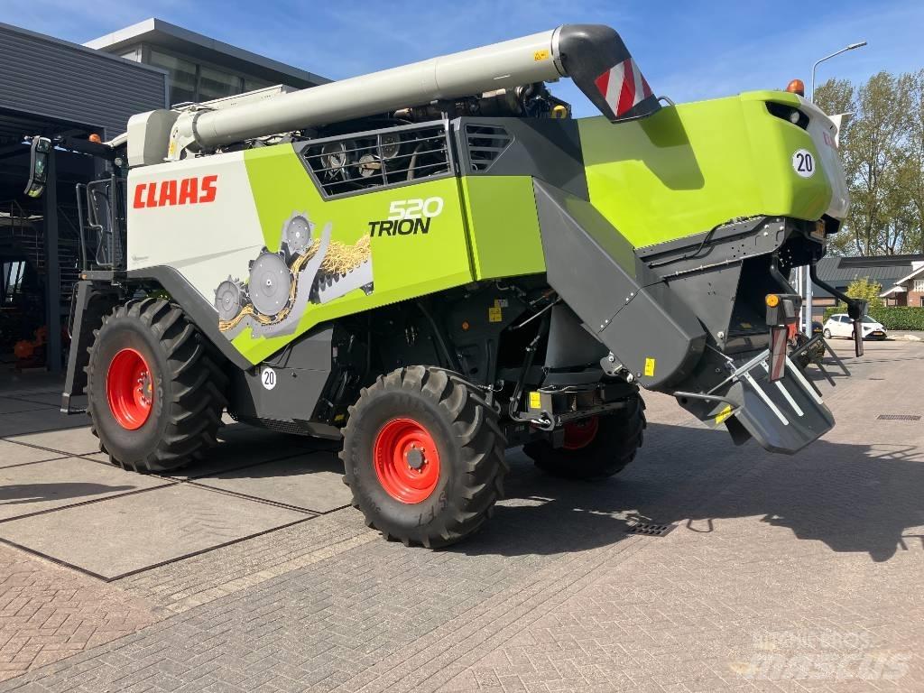 CLAAS Trion 520 コンバイン