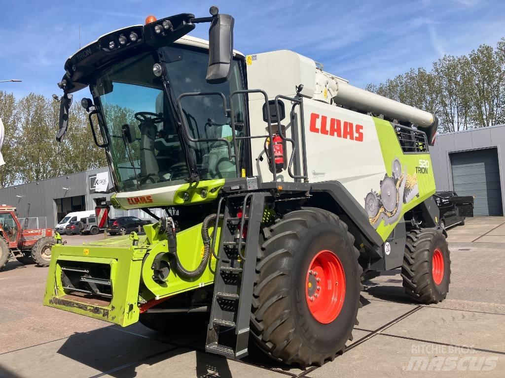 CLAAS Trion 520 コンバイン