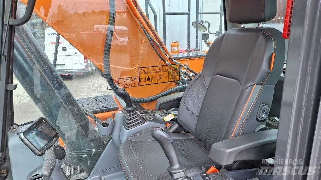 Doosan DX210LC-7 大型油圧ショベル12t以上（パワーショベル・ユンボ）