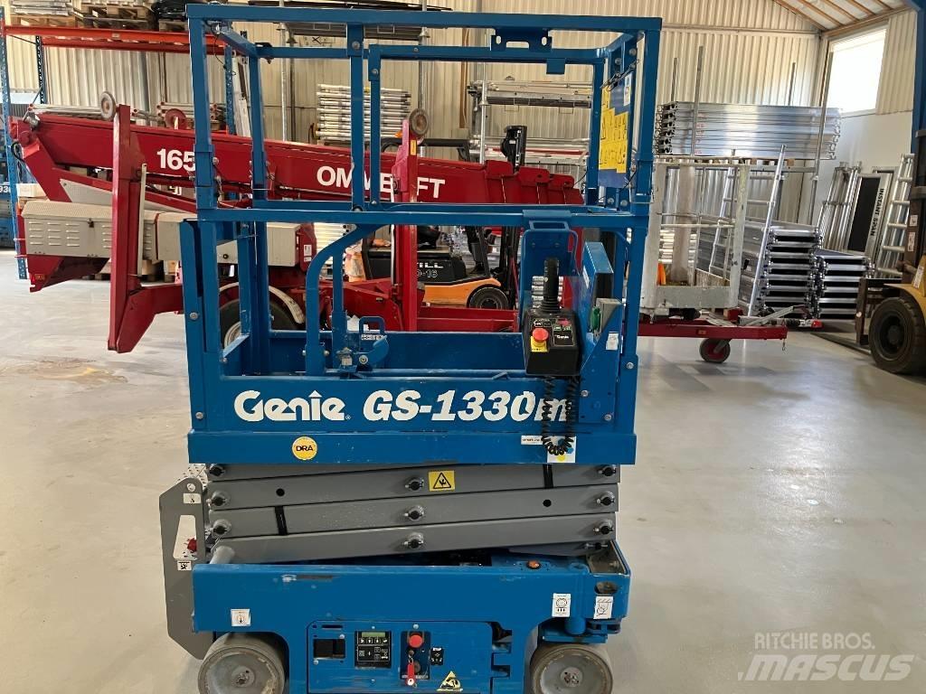 Genie GS 1330 シザースリフト