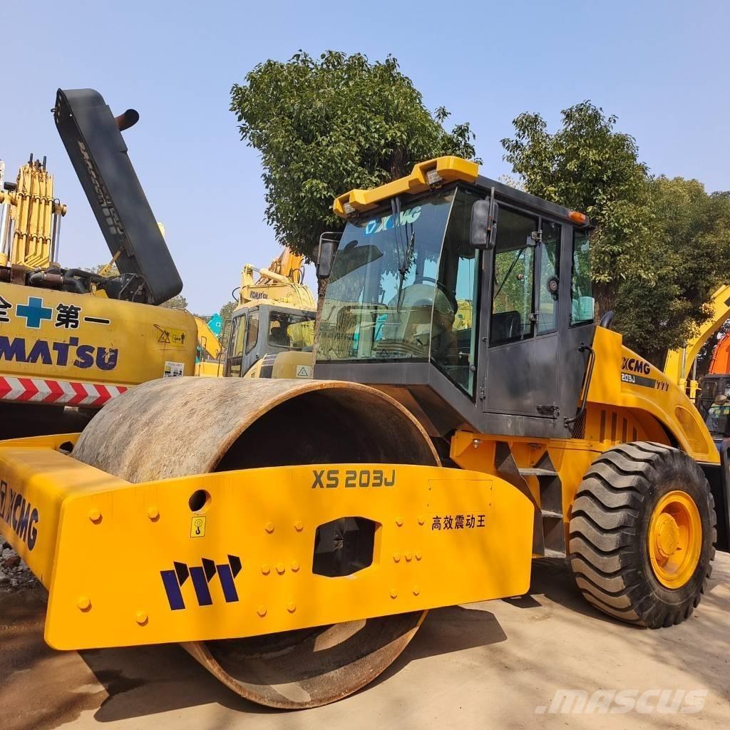XCMG XS 203 J 振動ローラ