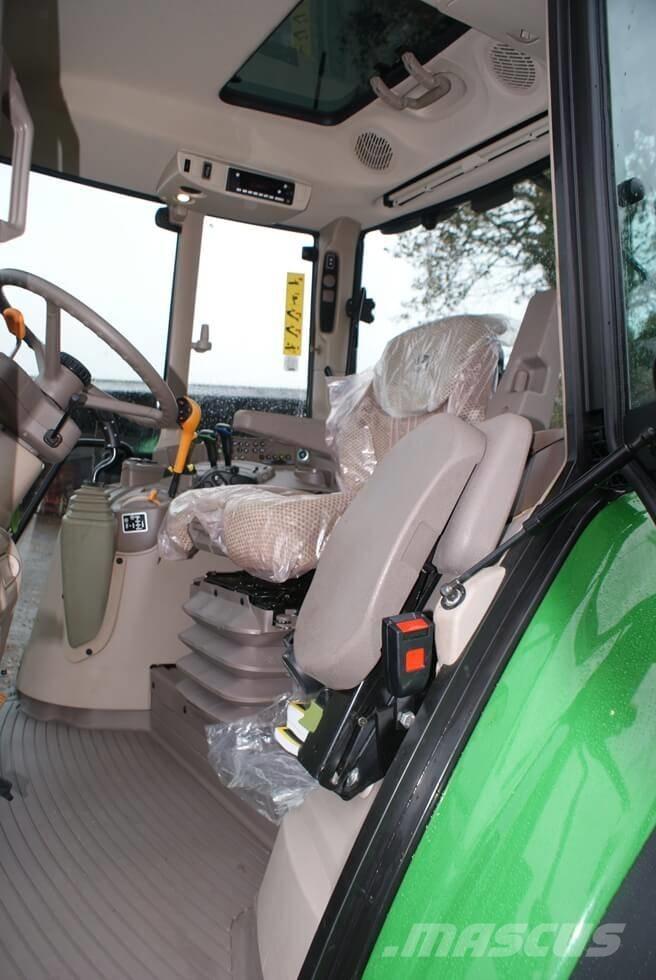 John Deere 6120 M トラクター