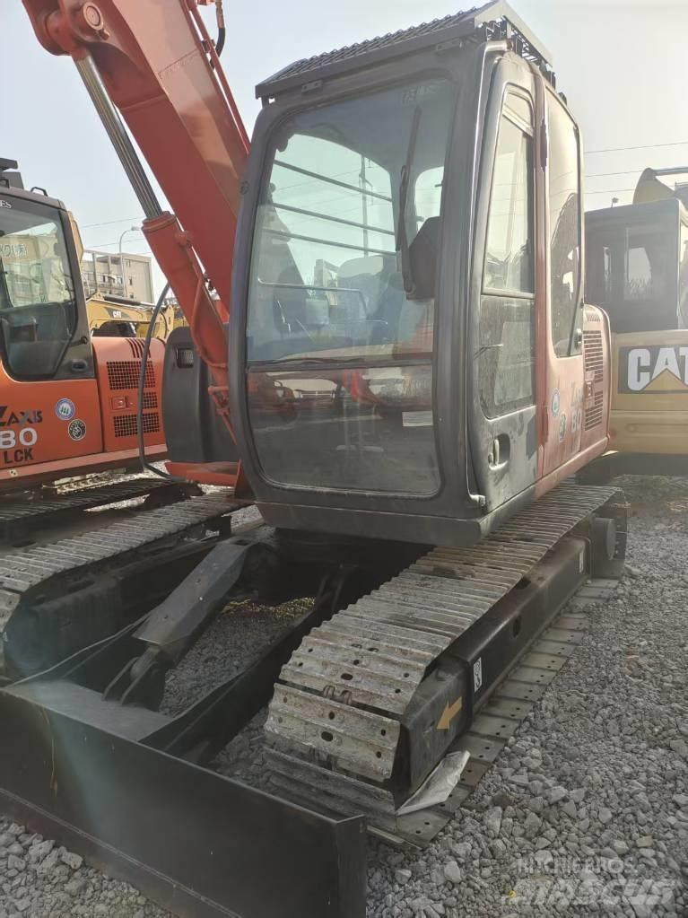 Hitachi ZX 80 中型油圧ショベル 7ｔ-12ｔ（ユンボ・パワーショベル・バックホー）