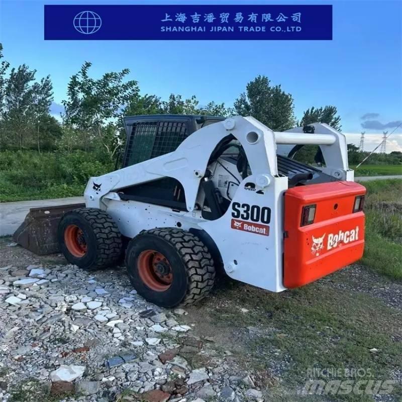 Bobcat s 300 スキッドステアローダー