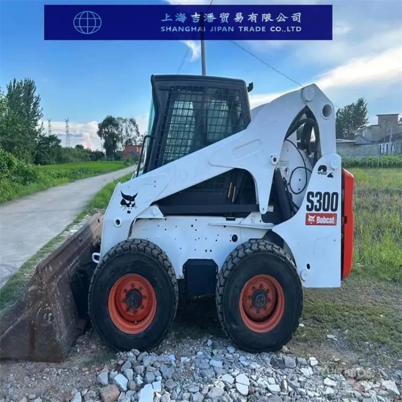 Bobcat s 300 スキッドステアローダー