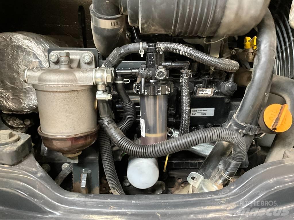 Komatsu PC 26 MR-3 ミニ油圧ショベル 7t以下（ミニユンボ・ミニディガー）