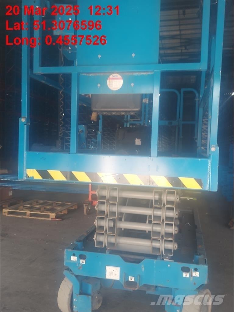 Genie GS 3246 シザースリフト