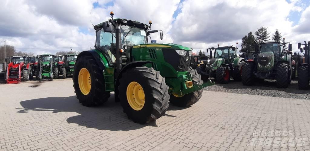 John Deere 6210 R トラクター