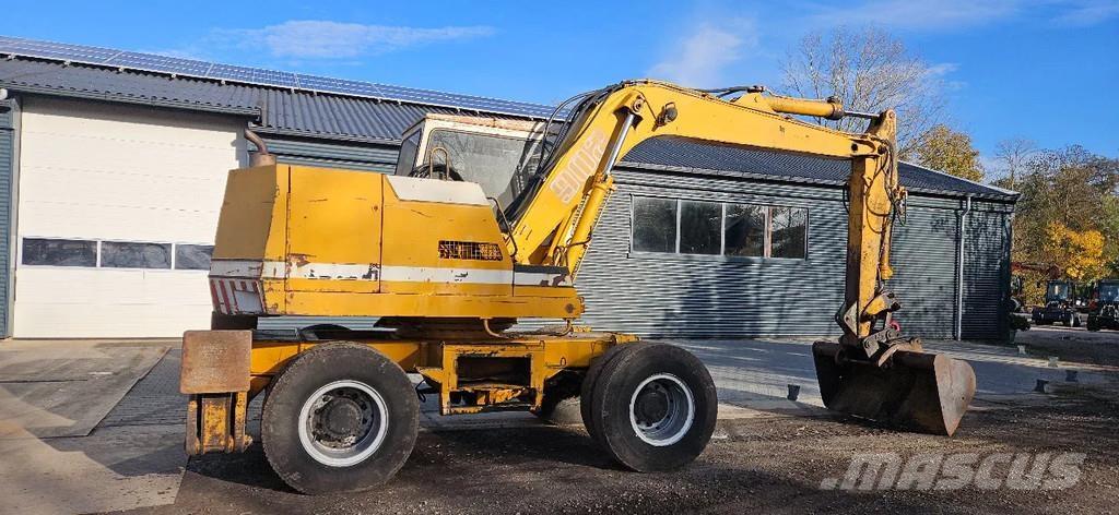 Liebherr A902 ホイール式油圧ショベル（パワーショベル・ユンボ・バックホー）