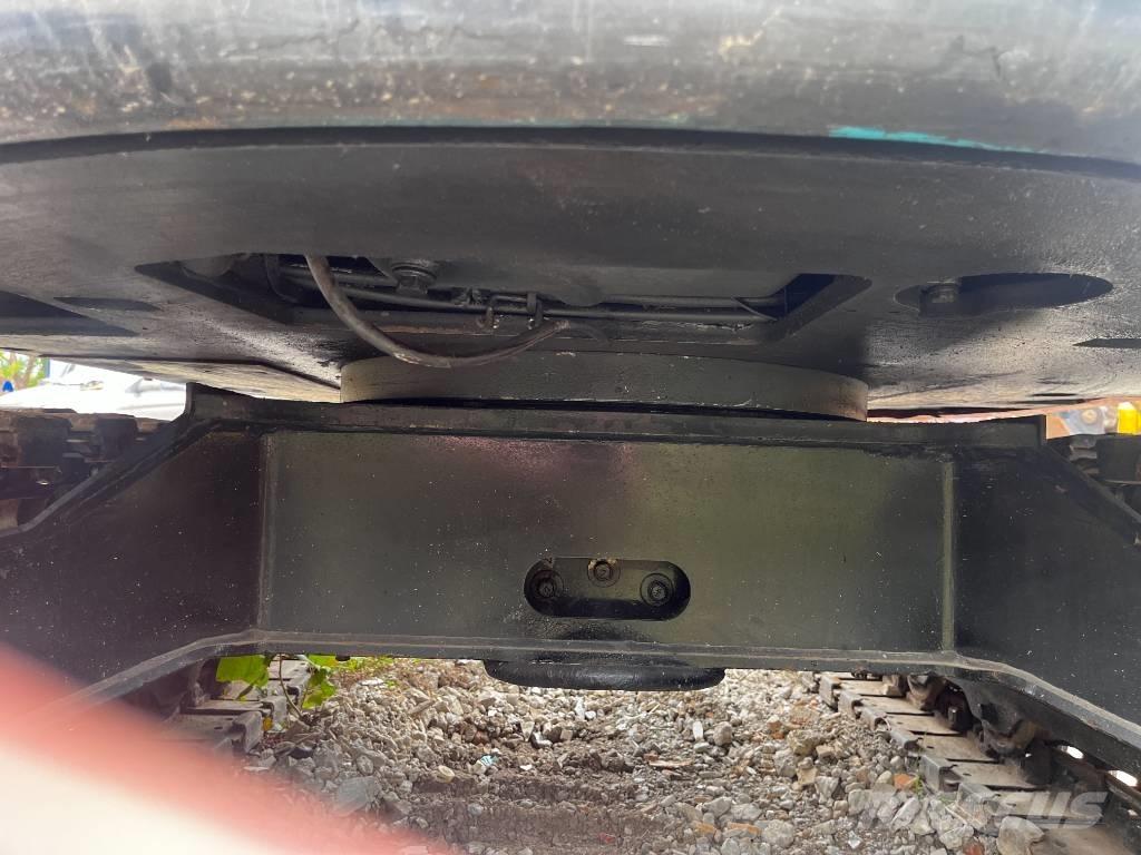 Kubota U 55-4 ミニ油圧ショベル 7t以下（ミニユンボ・ミニディガー）