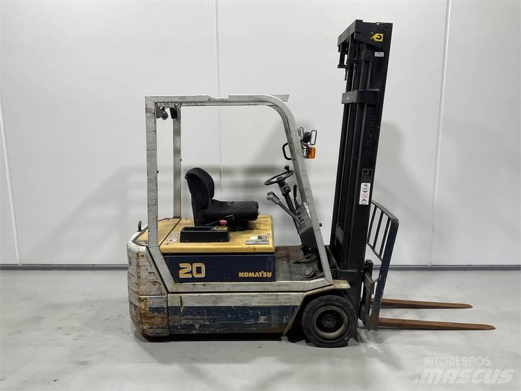 Komatsu FB20M-2E バッテリーフォークリフト