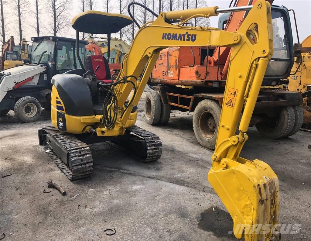 Komatsu PC30 ミニ油圧ショベル 7t以下（ミニユンボ・ミニディガー）