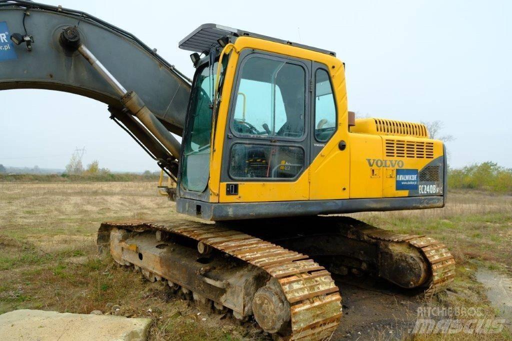 Volvo EC 240 kabina キャビン及び内装