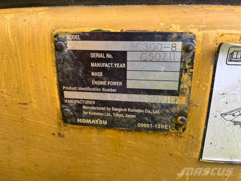 Komatsu PC 300-8 大型油圧ショベル12t以上（パワーショベル・ユンボ）