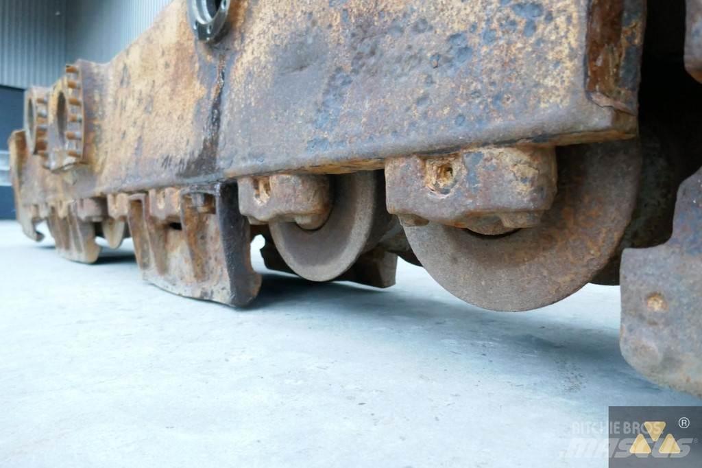 CAT 261-3079 シャーシ及びサスペンション