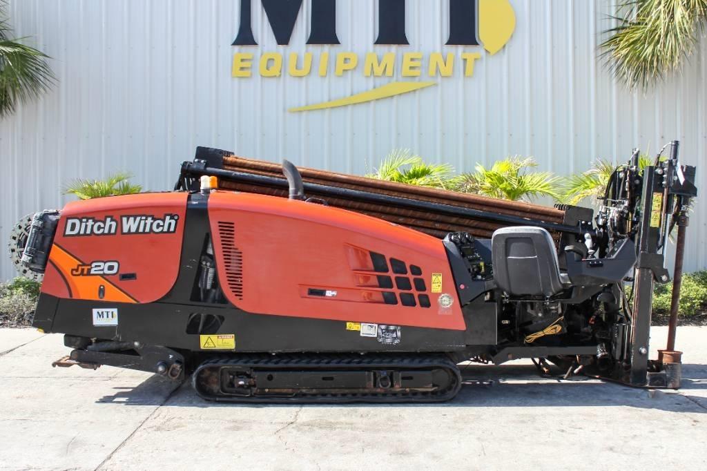 Ditch Witch JT20 水平掘削リグ