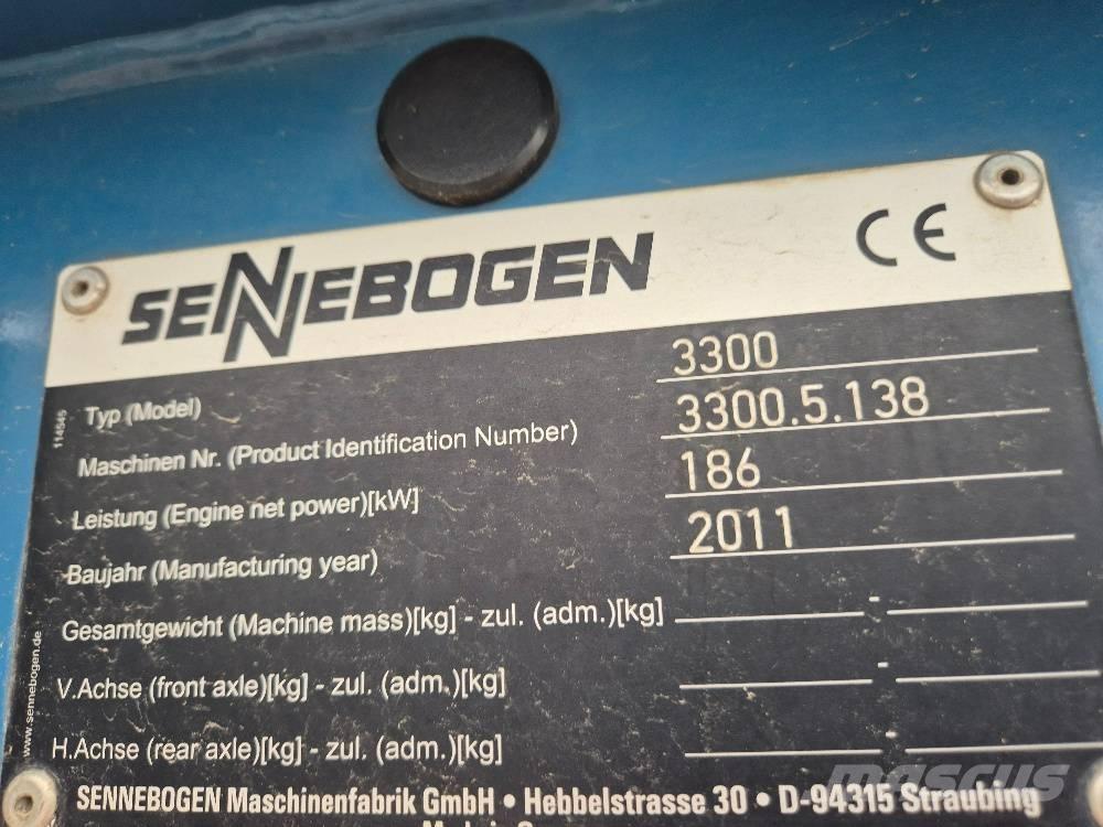 Sennebogen 3300 RSL クローラクレーン
